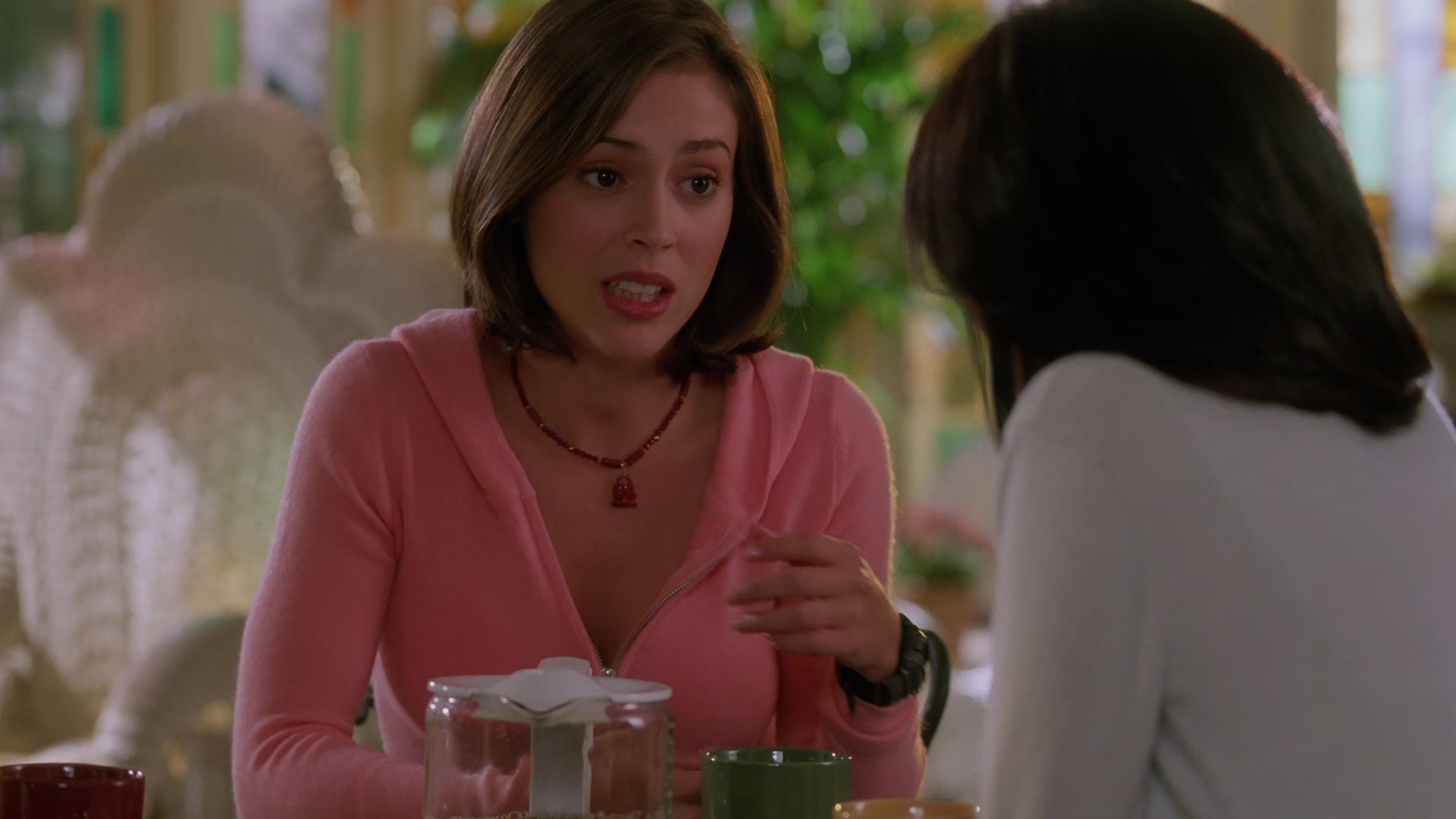 Shocking Naked Moment Reveals Alyssa Milano in Unh whispered Secrets